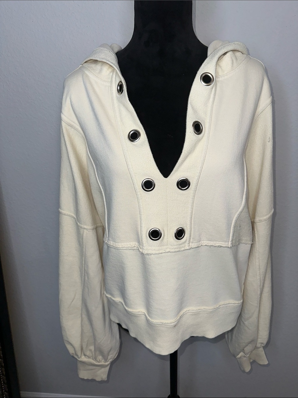 Pilcro Ivory Grommet Hooded Pullover